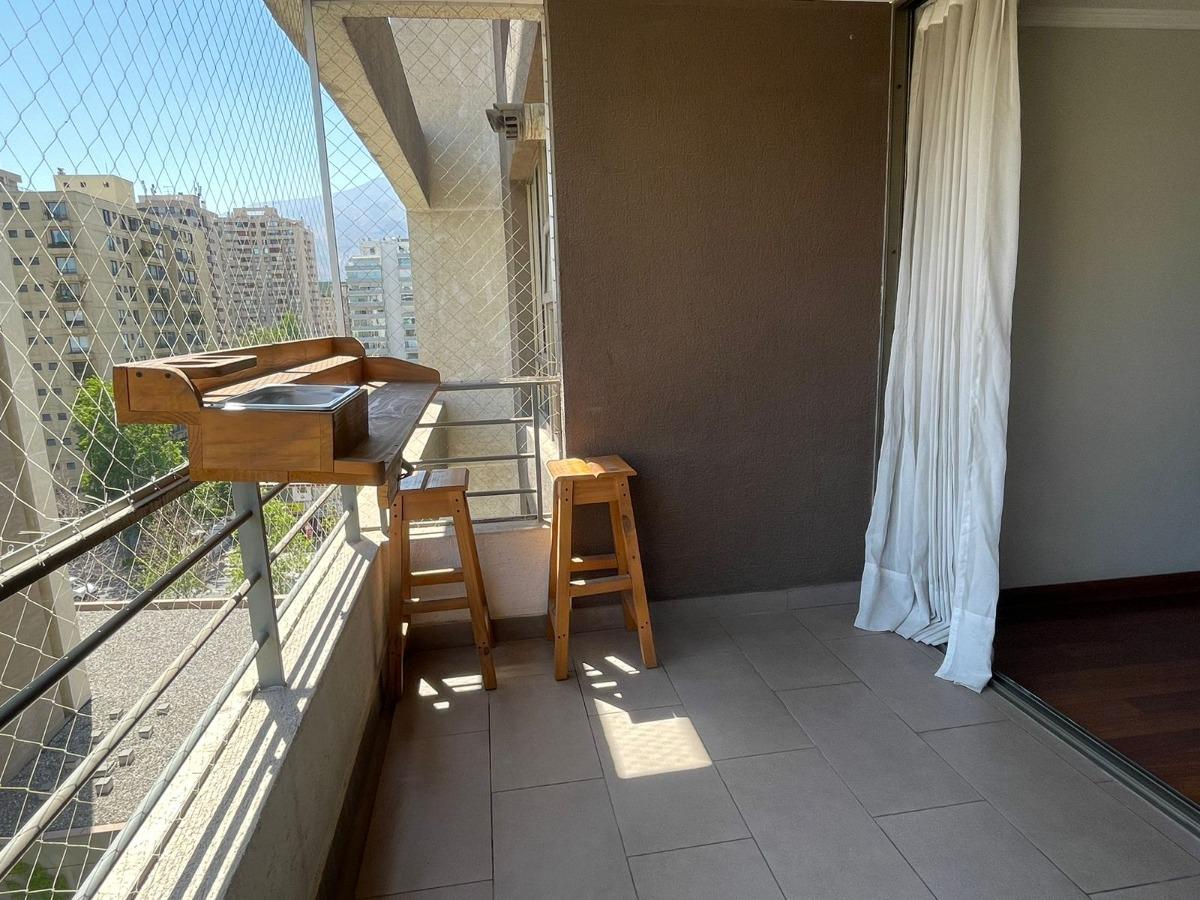 Arriendo Departamento 2D Rotonda Atenas - Las Condes
