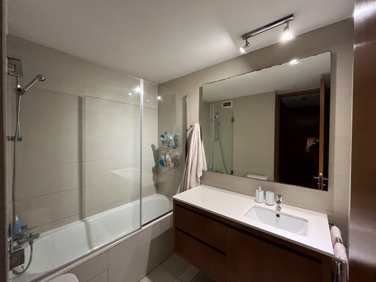 Arriendo Departamento SO 2D en suite Walk-in cl&oacute;set 2B 1E 1B Barrio El Golf - Las Condes