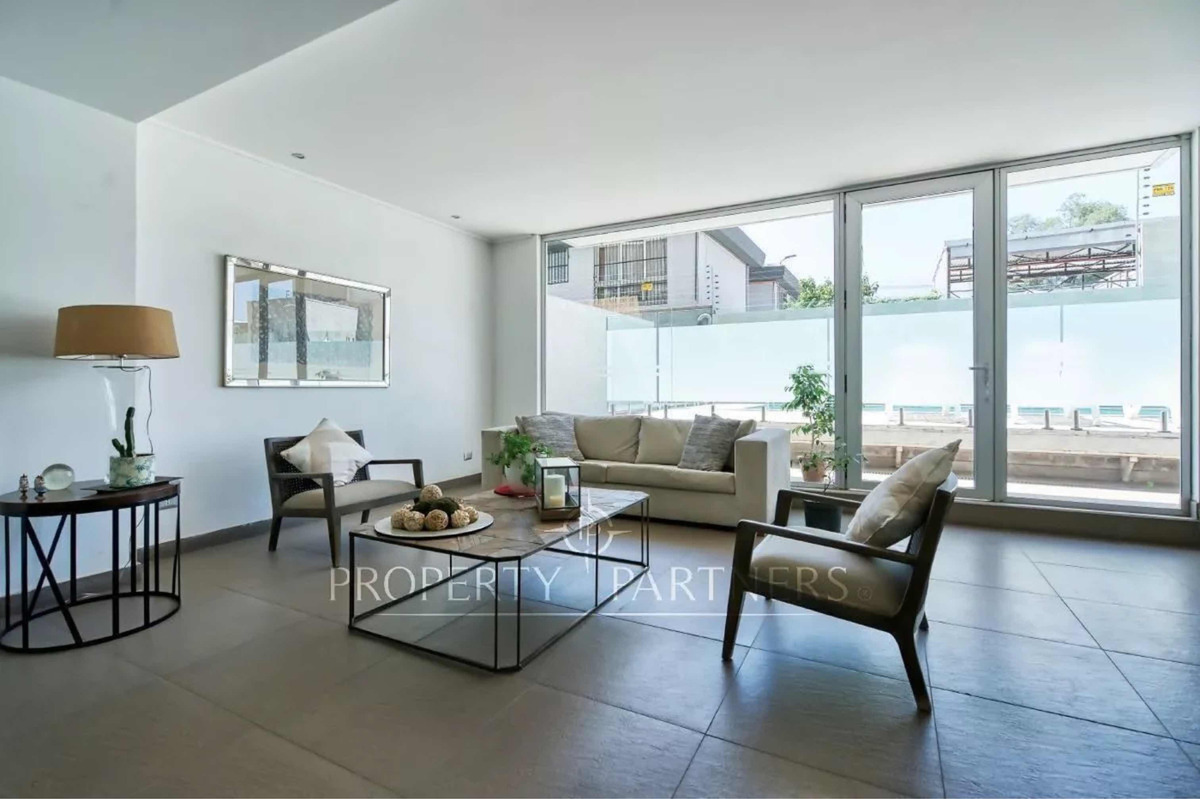 Arriendo Departamento 2D Alto Las Condes - Las Condes