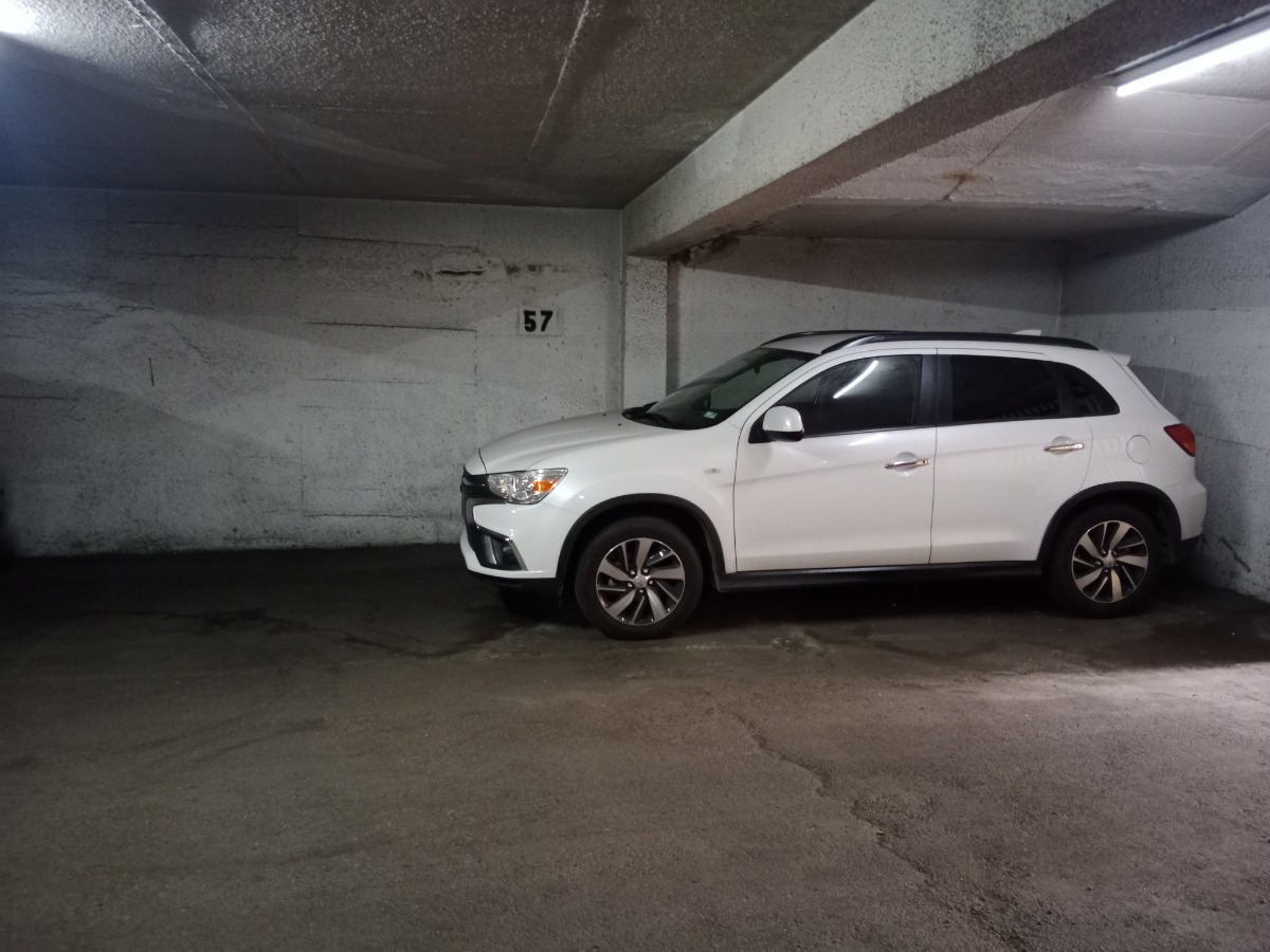 Venta Departamento 2D en suite Walk-in cl&oacute;set 3B 1E 1B Rotonda Atenas - Las Condes