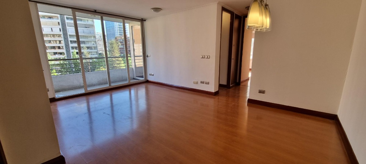 Arriendo Departamento 2D Barrio El Golf - Las Condes