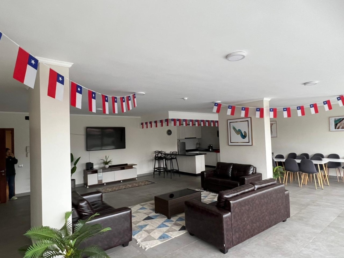 Arriendo Departamento O 2D en suite Walk-in cl&oacute;set 2B 1E Metro Sim&oacute;n Bolivar - La Reina