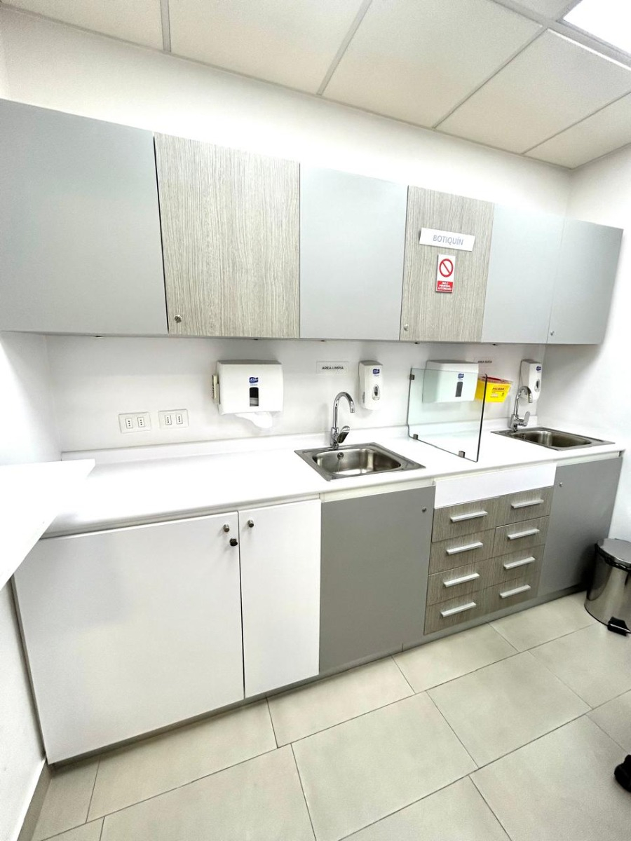 Arriendo Oficina 2B Nueva Las Condes - Las Condes