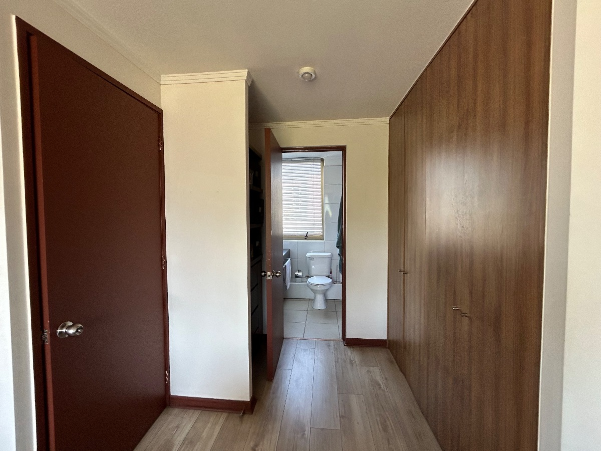 Arriendo Departamento 2D Villa El Dorado - Vitacura