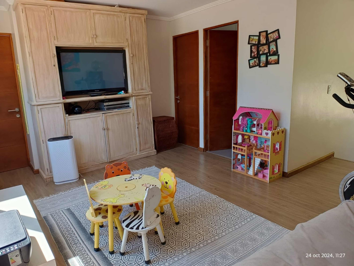 Arriendo Casa O 5D en suite Walk-in cl&oacute;set 4B 4E Los Dominicos - Las Condes