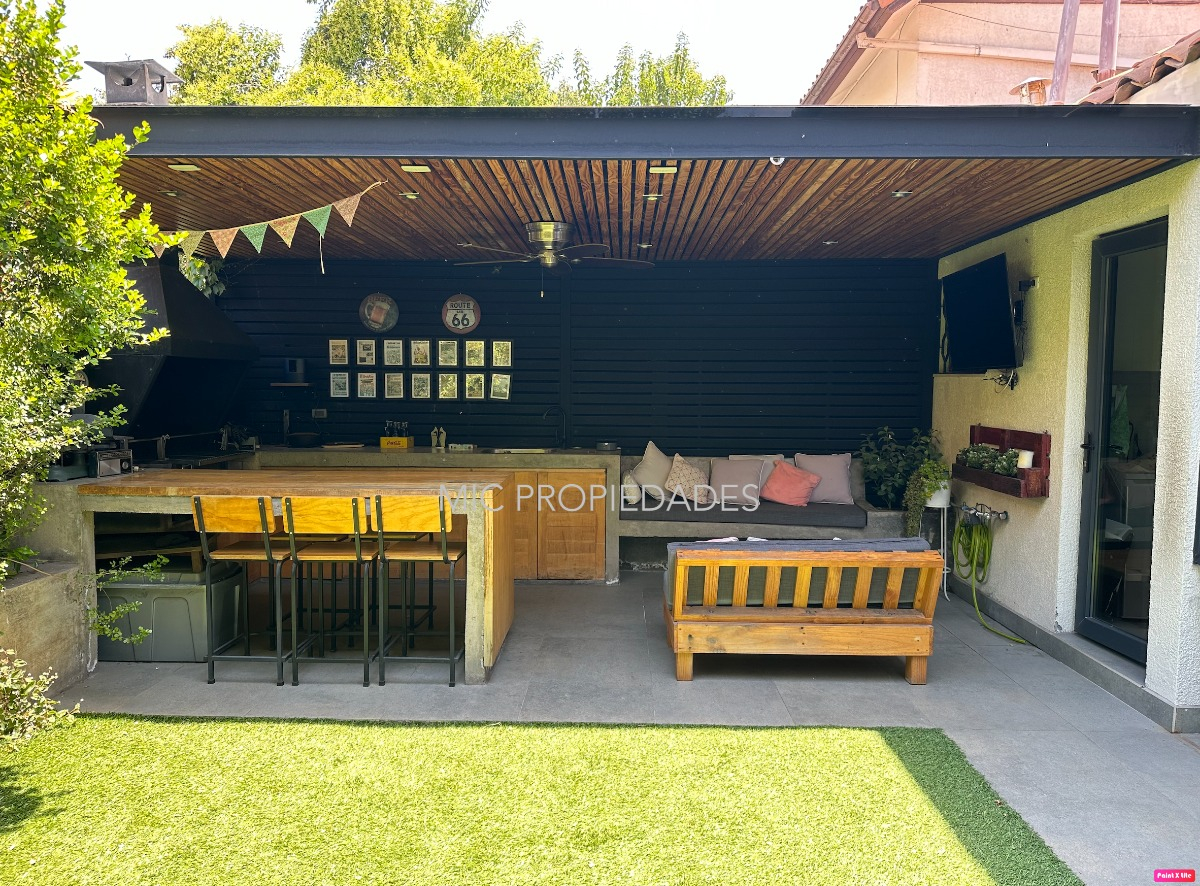 Venta Casa N 4D en suite Walk-in cl&oacute;set 2B 2E 1B La Llaver&iacute;a - Vitacura