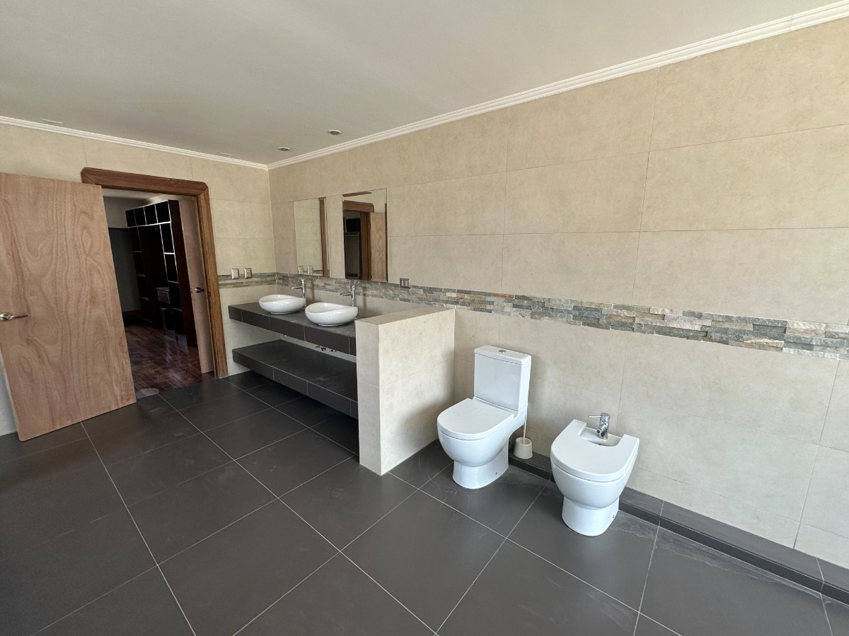 Venta Casa 6D en suite Walk-in cl&oacute;set 4B 5E 1B La Reina Alta - La Reina