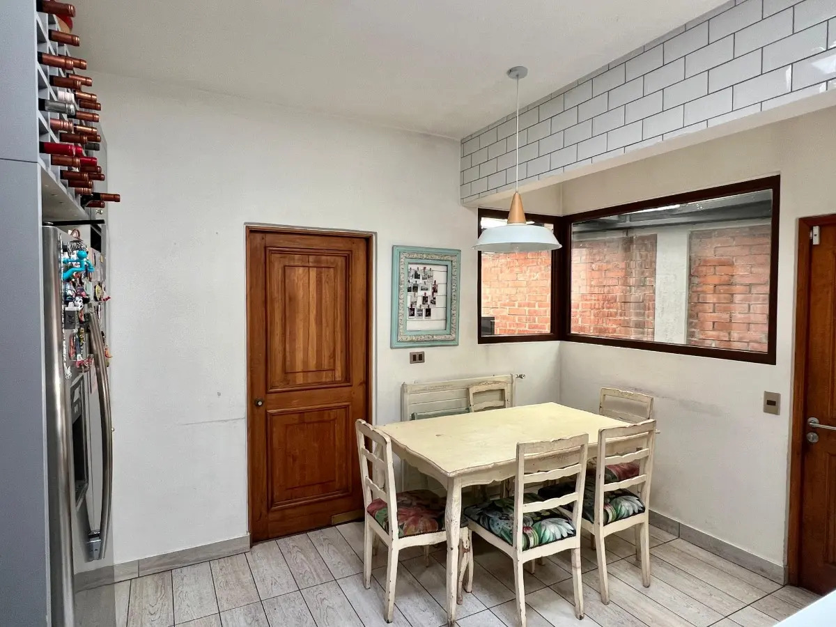 Venta Casa NO 4D en suite 4B 2E 1B Juan XXIII - Vitacura