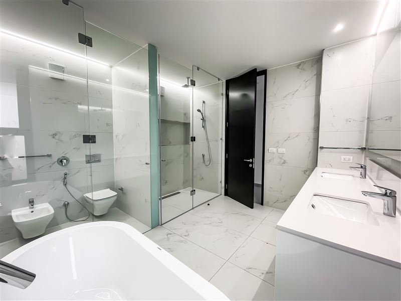 Venta Departamento Oriente 4D en suite Walk-in cl&oacute;set 5B 4E 2B La Dehesa - Lo Barnechea