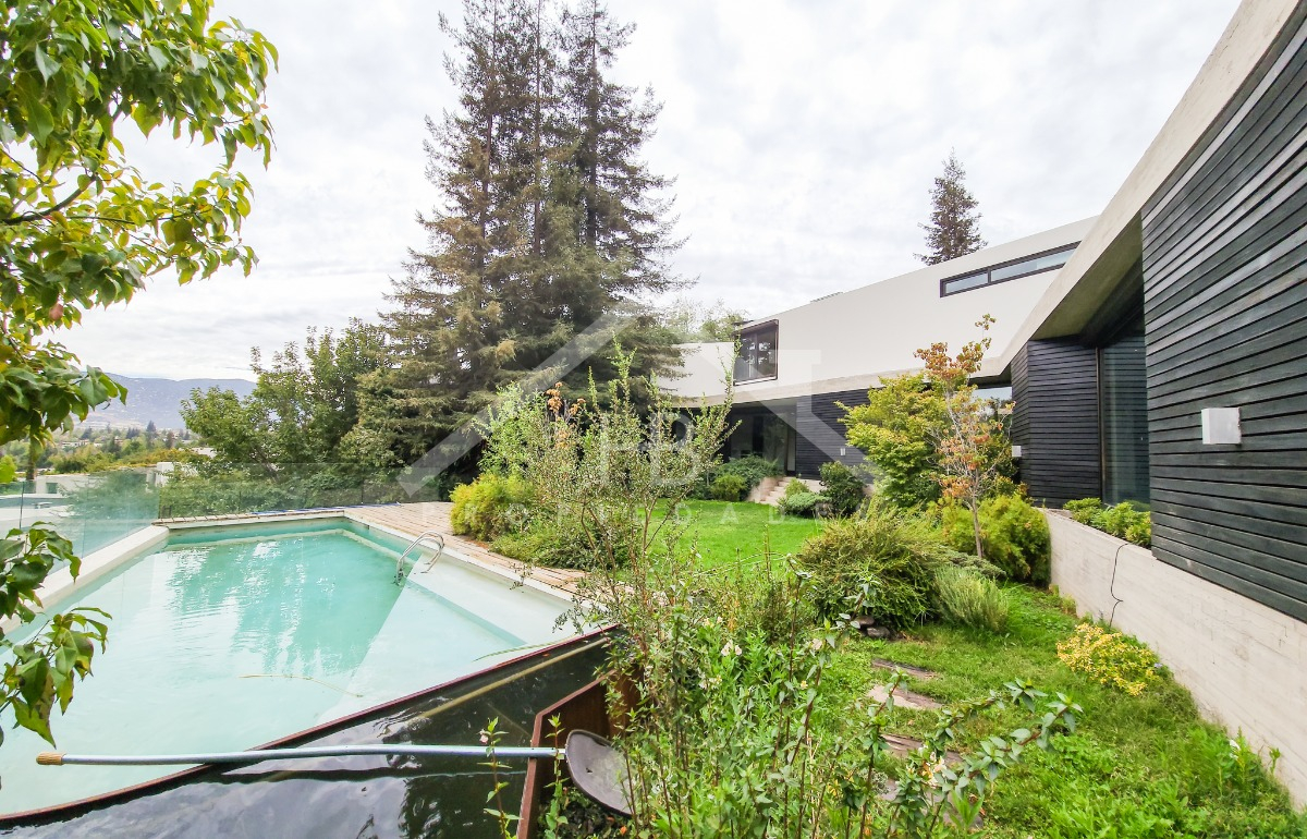 Venta Casa NO 5D en suite Walk-in cl&oacute;set 6B 3E 2B La Dehesa - Lo Barnechea