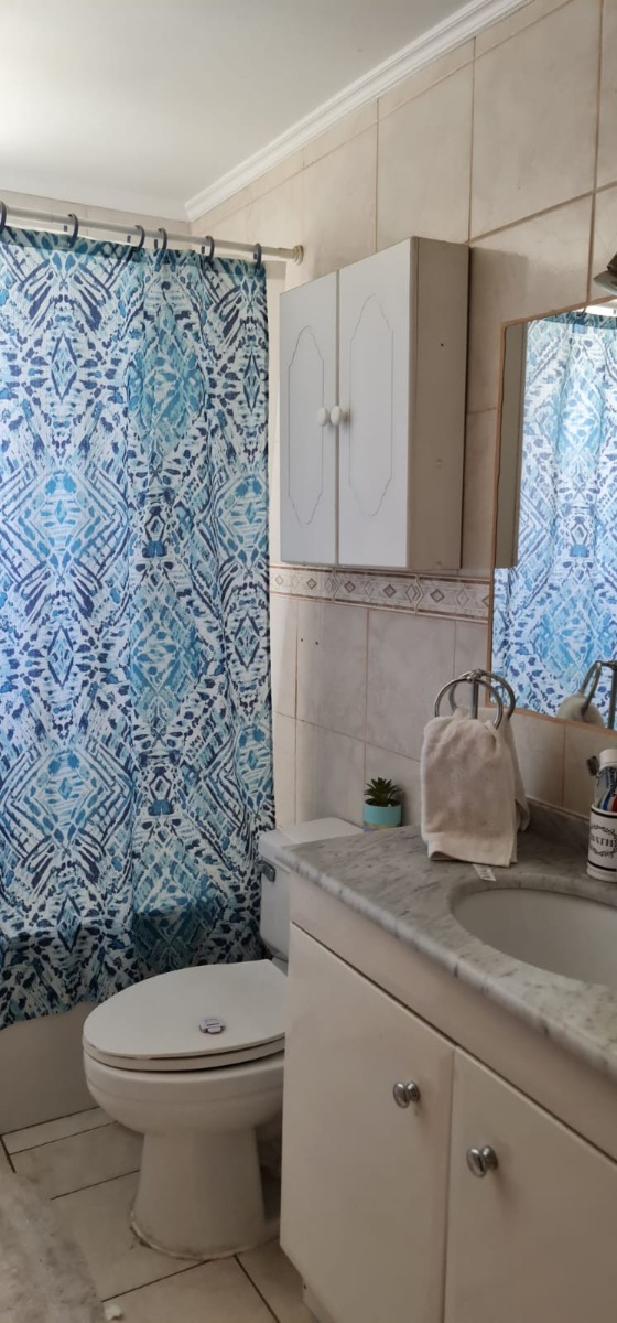 Venta Casa NO 3D 2B 2E 1B Rotonda Atenas - Las Condes