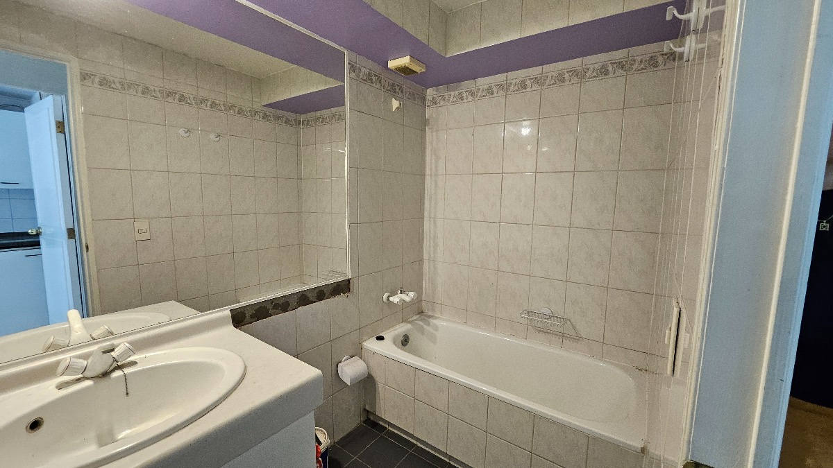 Venta Departamento NP 2D en suite 2B 1E 1B Centro Financiero - Las Condes