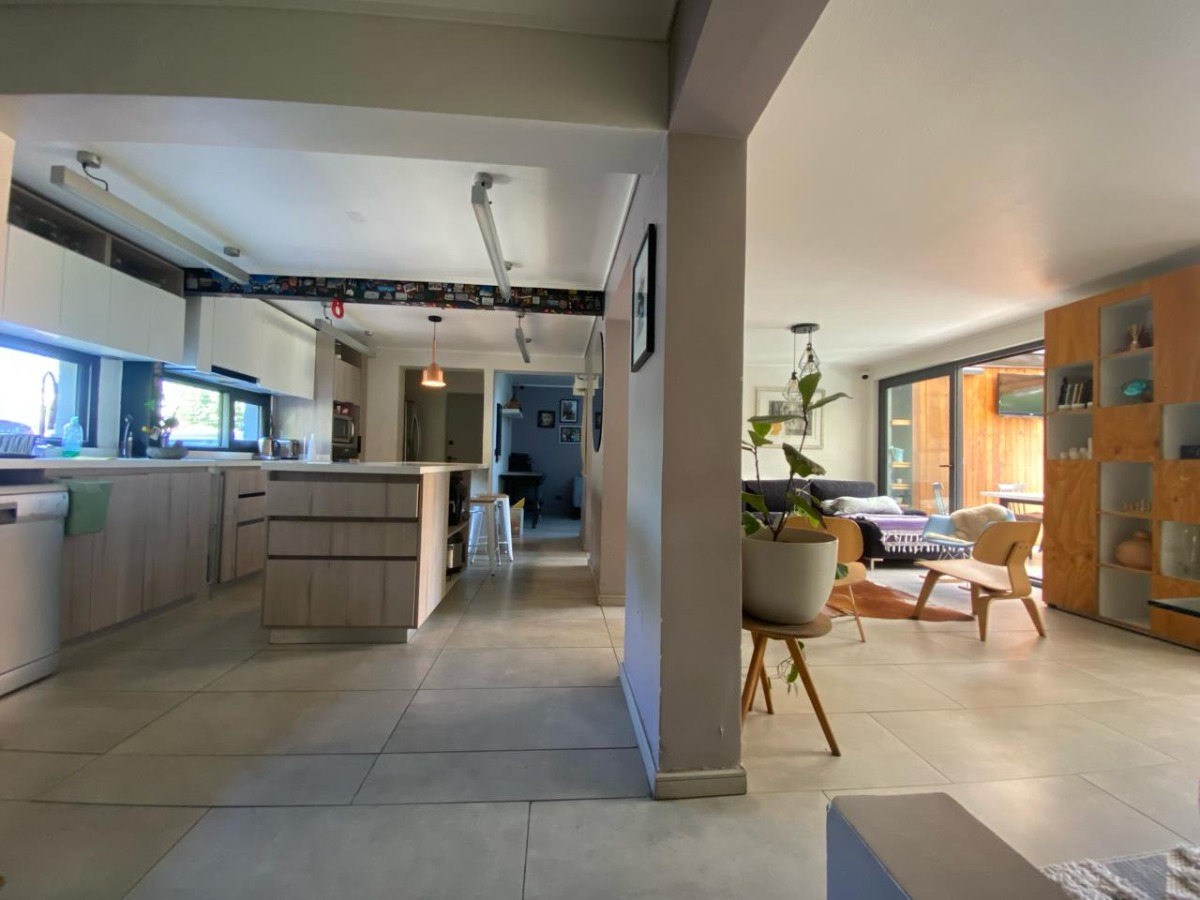 Venta Casa NO 4D en suite Walk-in cl&oacute;set 3B 2E Metro Pr&iacute;ncipe de Gales - Country Club - La Reina