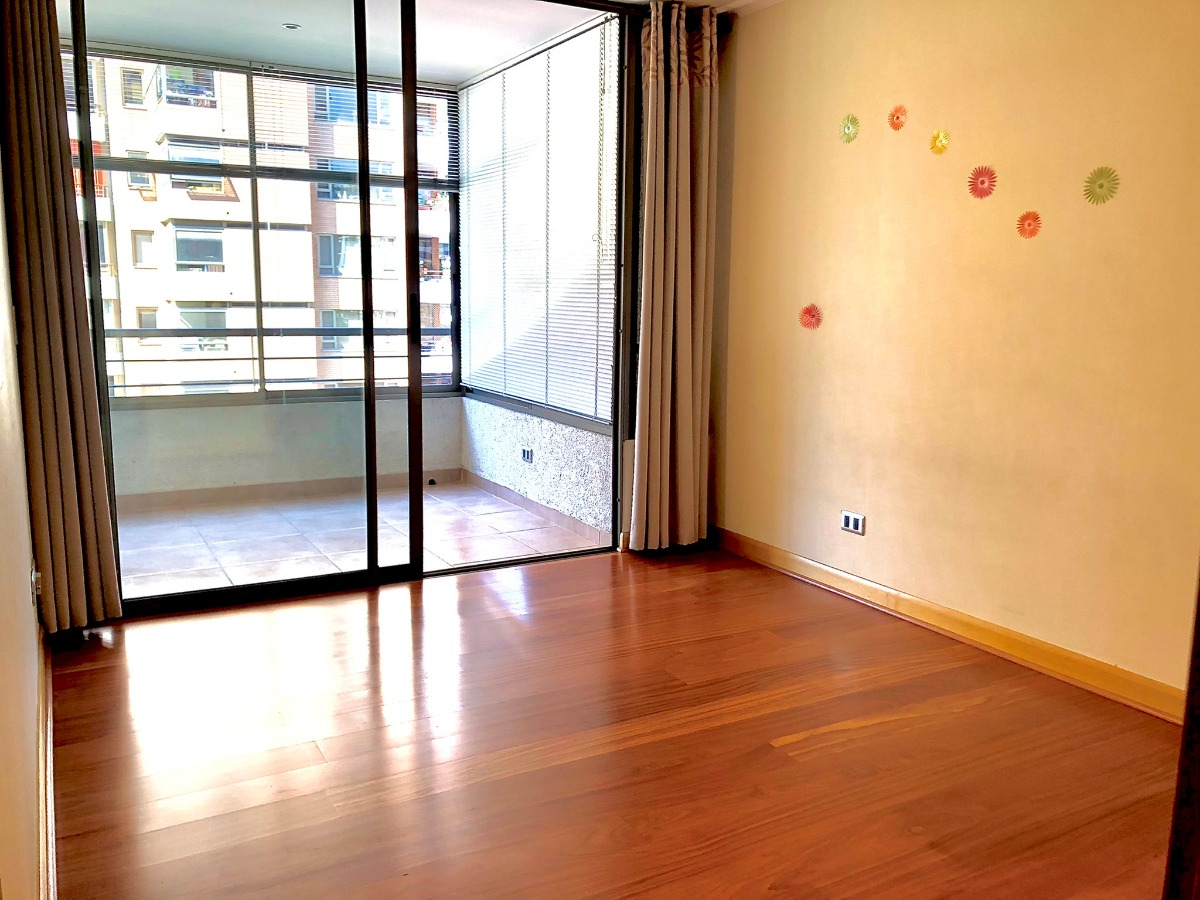 Arriendo Departamento NP 4D en suite Walk-in cl&oacute;set 4B 2E 1B Metro Manquehue - Apumanque - Las Condes