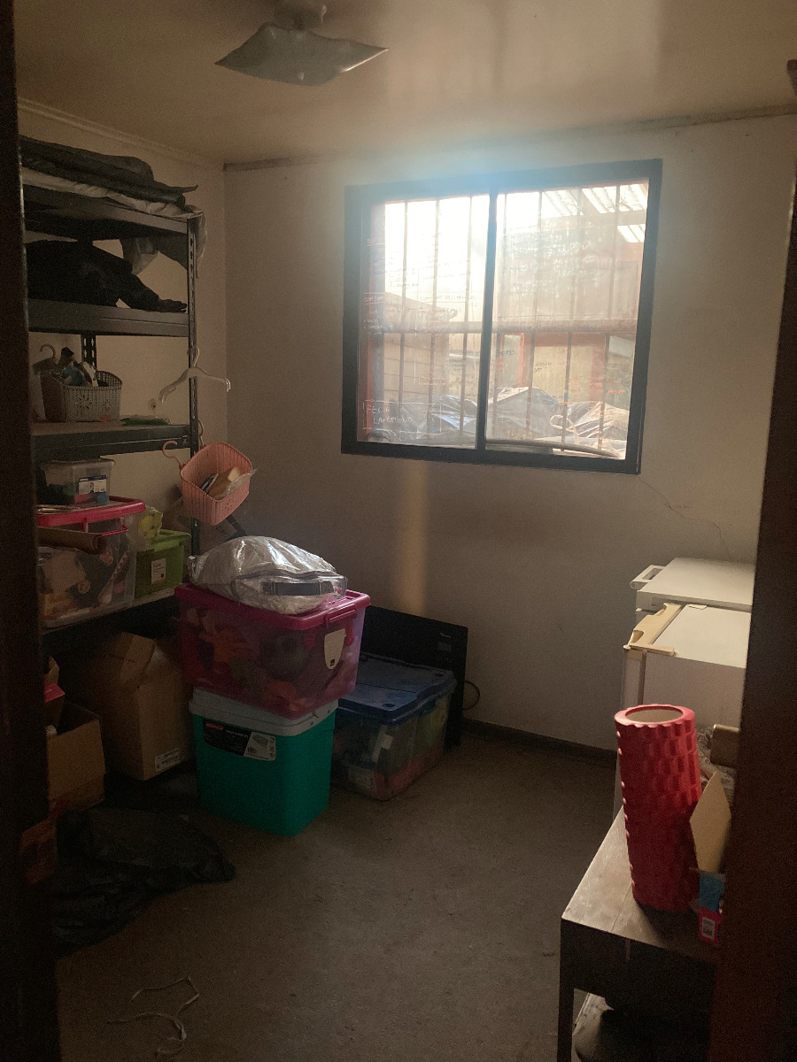 Venta Casa O 3D 2B 5E 2Bd Metro Sim&oacute;n Bolivar - La Reina