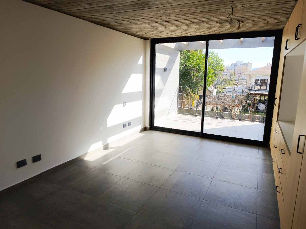 Venta Casa 3D en suite Walk-in cl&oacute;set 3B 2E Parque Padre Alberto Hurtado - Las Condes