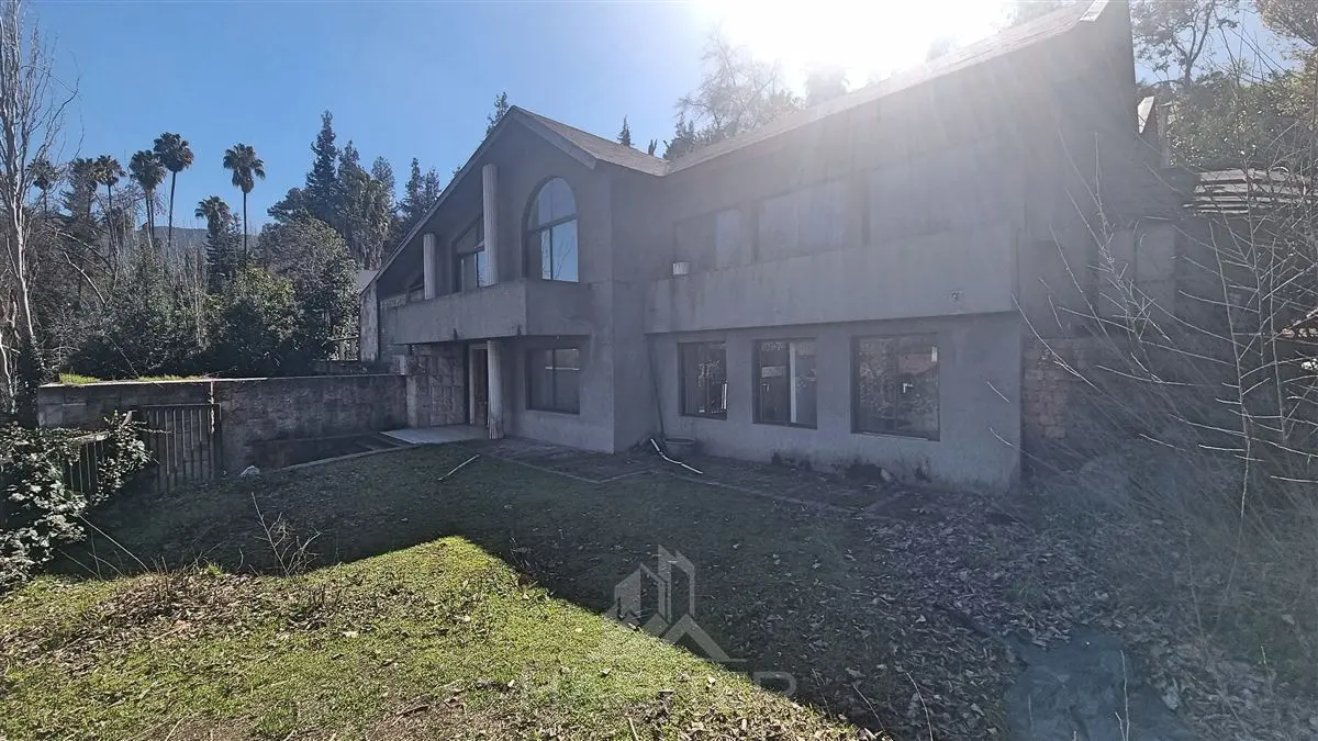 Venta Casa NO 6D WI cl&oacute;set Suite 5B 5E 1Bd 700m2  - Vitacura