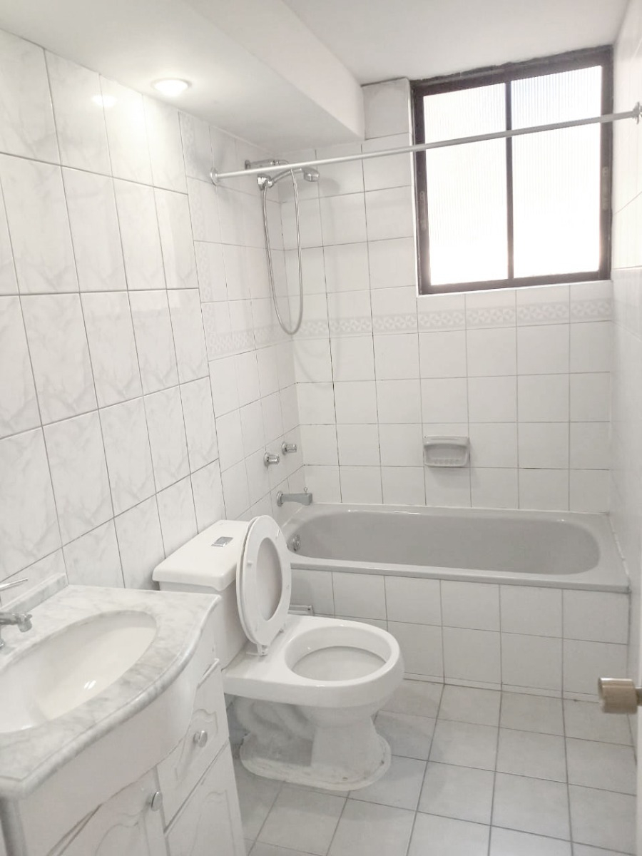 Venta Departamento O 3D en suite 2B 1E 1B Vaticano - Las Condes