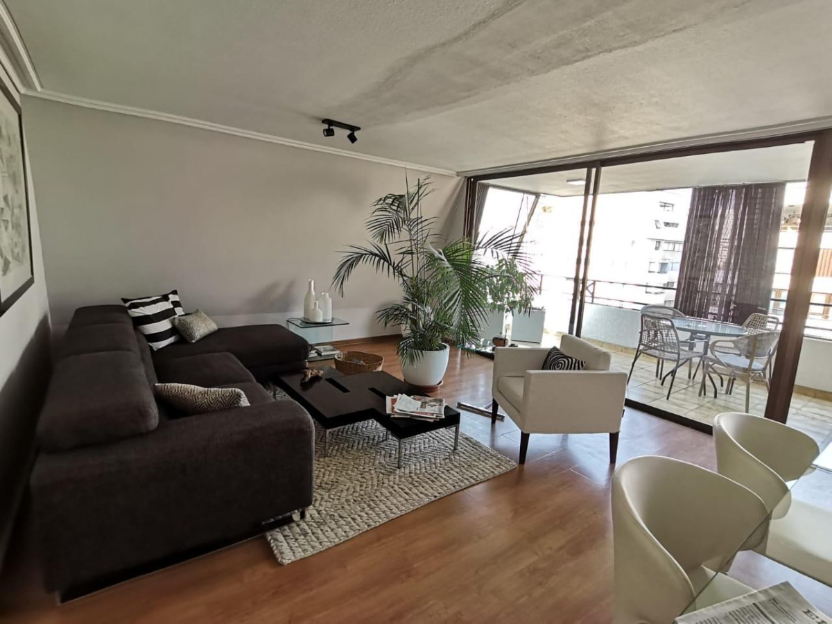 Venta Departamento NO 2D en suite Walk-in cl&oacute;set 3B 1E 1B Barrio El Golf - Las Condes