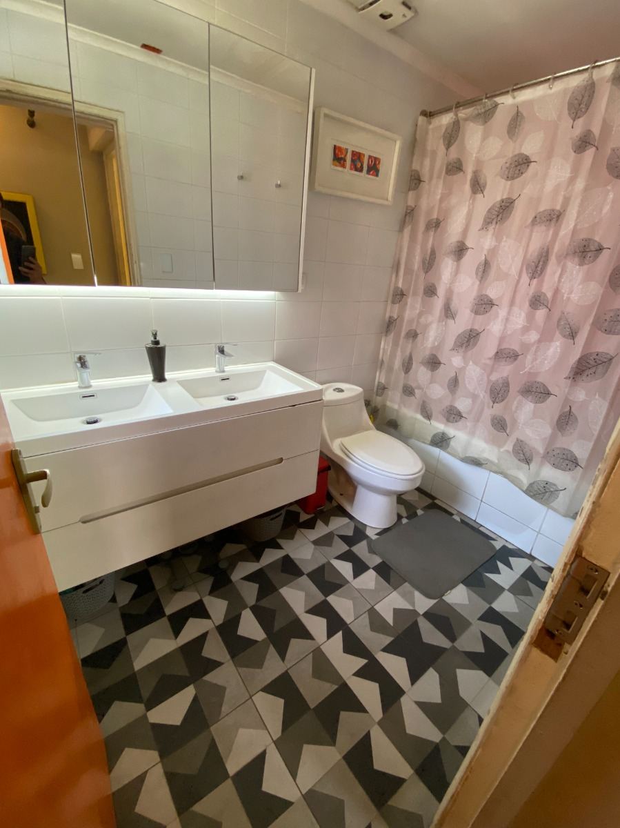 Venta Casa SO 4D Walk-in cl&oacute;set 2B 2E Rotonda Atenas - Las Condes