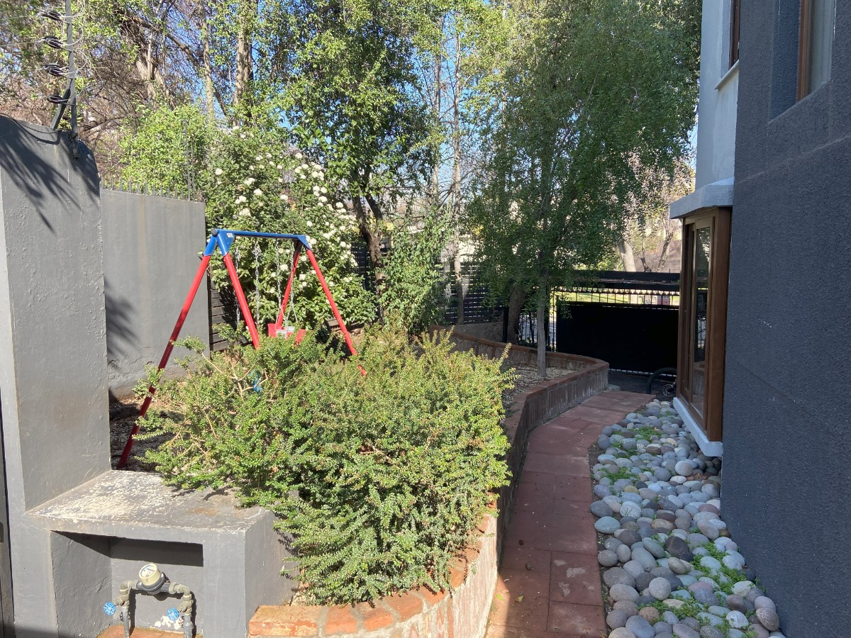 Venta Casa O 5D en suite Walk-in cl&oacute;set 6B 2E 2B San Carlos de Apoquindo - Las Condes