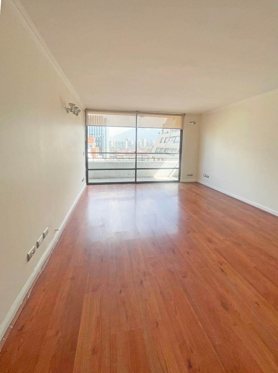 Arriendo Departamento 2D Metro Escuela Militar - Las Condes