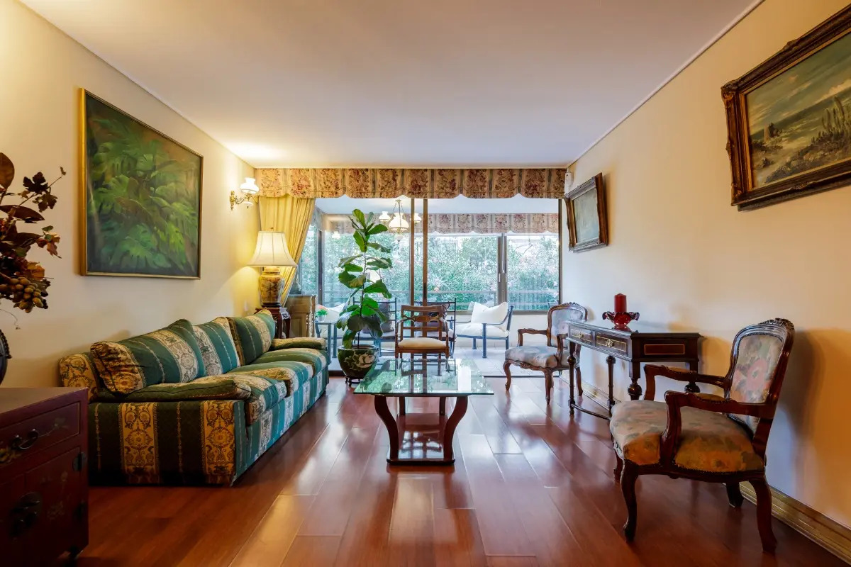 Venta Departamento O 5D en suite Walk-in cl&oacute;set 4B 2E 1B Vaticano - Las Condes