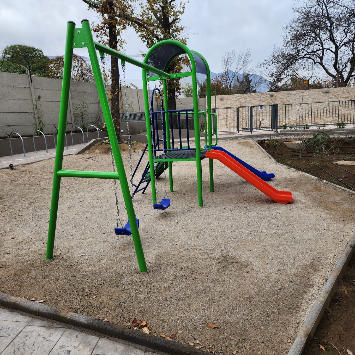 Venta Departamento O 2D en suite 2B 1E 1B Antigua Lo Barnechea - Lo Barnechea