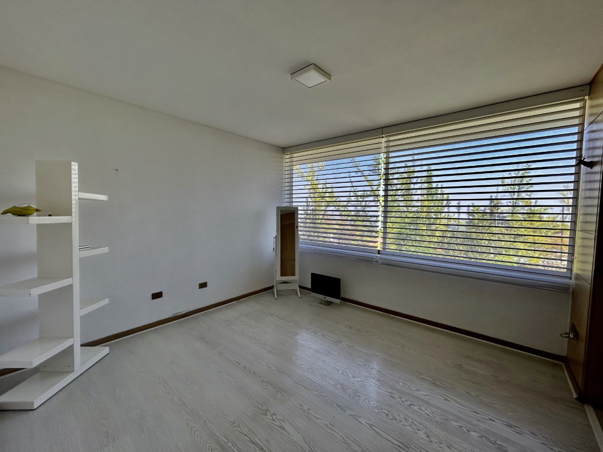 Arriendo Casa N 5D en suite Walk-in cl&oacute;set 6B 6E 2B Santa Mar&iacute;a de Manquehue - Vitacura