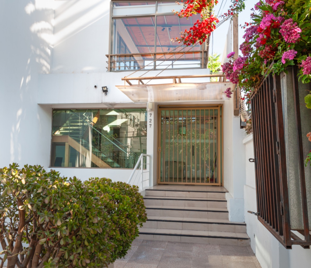 Arriendo Oficina 5B 10E 2B Barrio Italia - Providencia