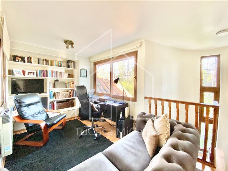 Venta Casa Nor-Oriente 4D en suite Walk-in cl&oacute;set 3B 2E 1B San Carlos de Apoquindo - Las Condes