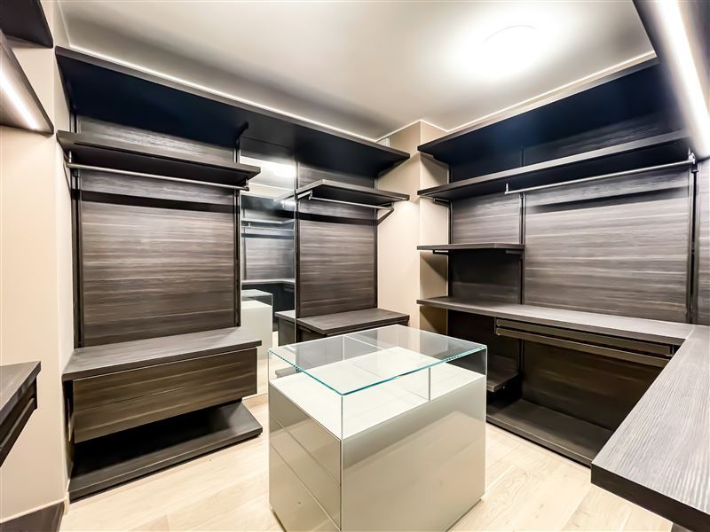 Venta Departamento Oriente 4D en suite Walk-in cl&oacute;set 5B 4E 2B La Dehesa - Lo Barnechea