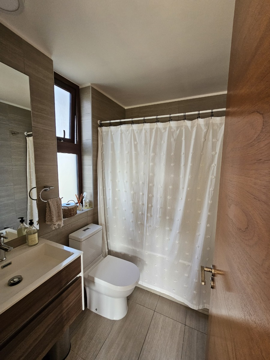 Arriendo Departamento 2D Metro Hernando de Magallanes - Las Condes