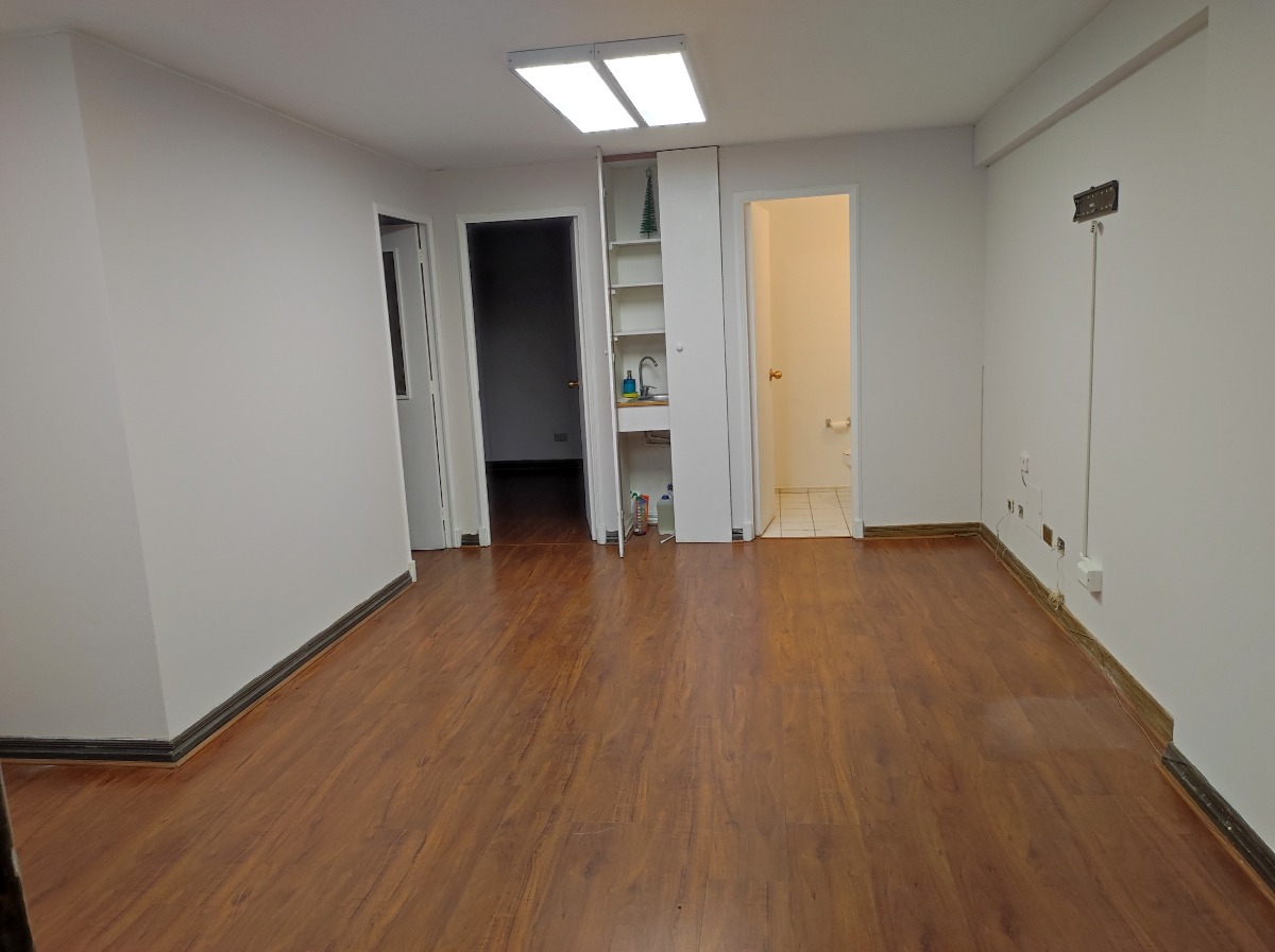 Venta Oficina NO 2B 1E  - Providencia