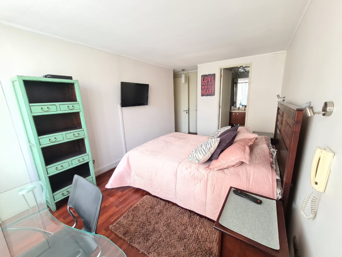 Arriendo Departamento SO 2D en suite 2B 1E 1B Metro Escuela Militar - Las Condes