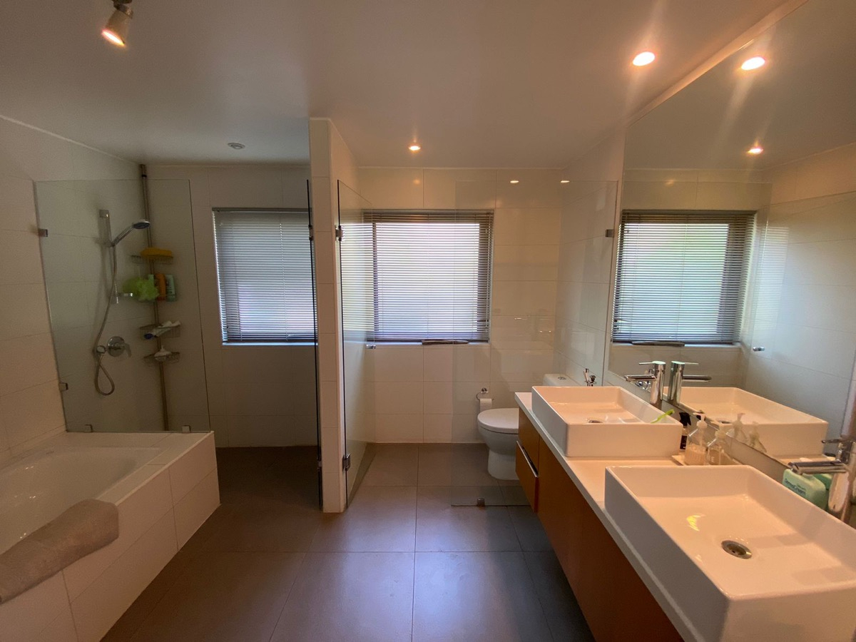 Venta Casa NO 6D en suite Walk-in cl&oacute;set 4B 4E 1B Chicureo - Colina