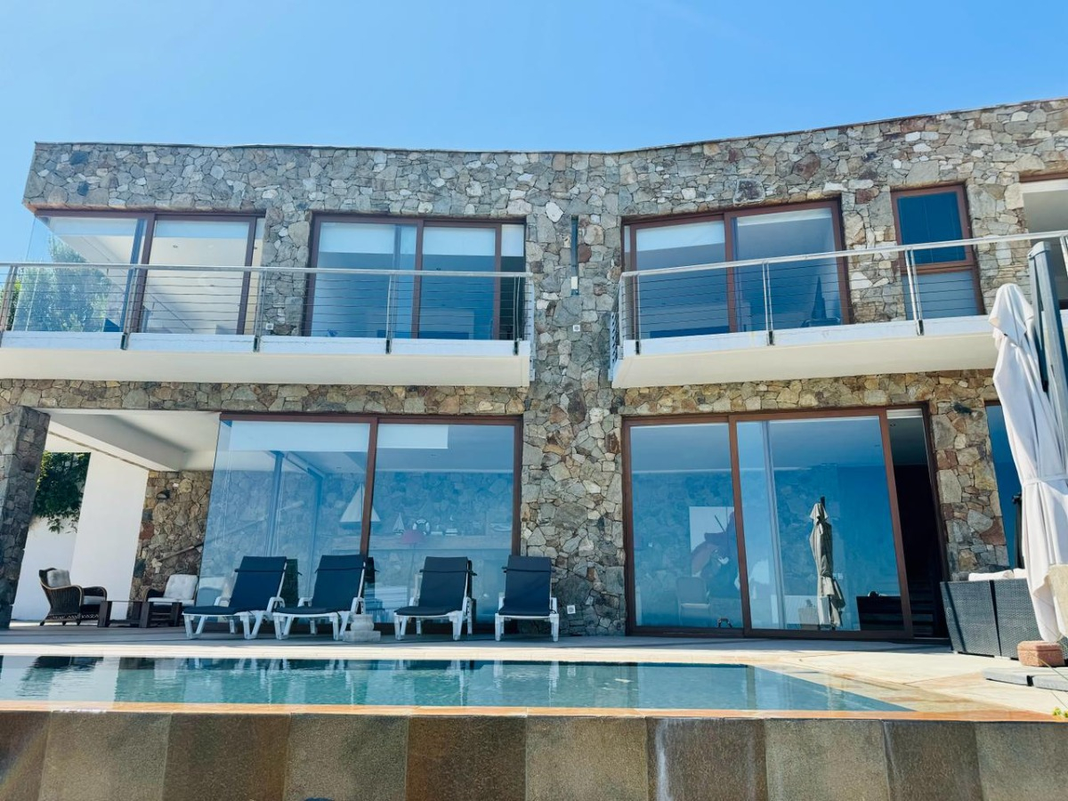 Venta Casa NP 7D en suite Walk-in cl&oacute;set 7B 6E 1B Las Cujas - El Pangue - Zapallar