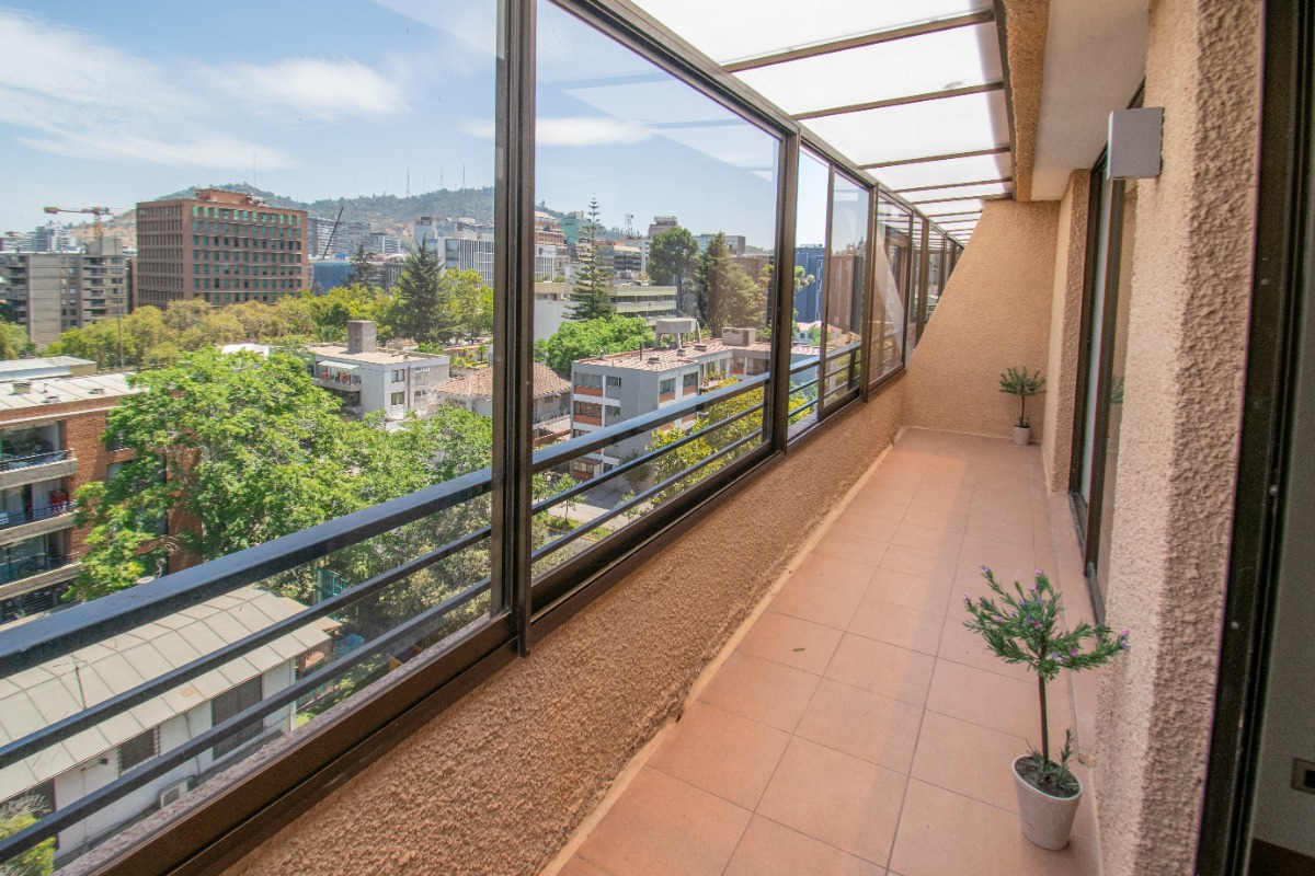 Venta Departamento NOSP 5D en suite Walk-in cl&oacute;set 3B 2E 1B  - Providencia