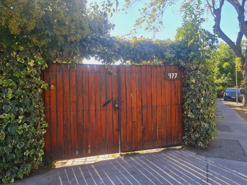 Venta Casa 2D 1B 2E Rotonda Atenas - Las Condes