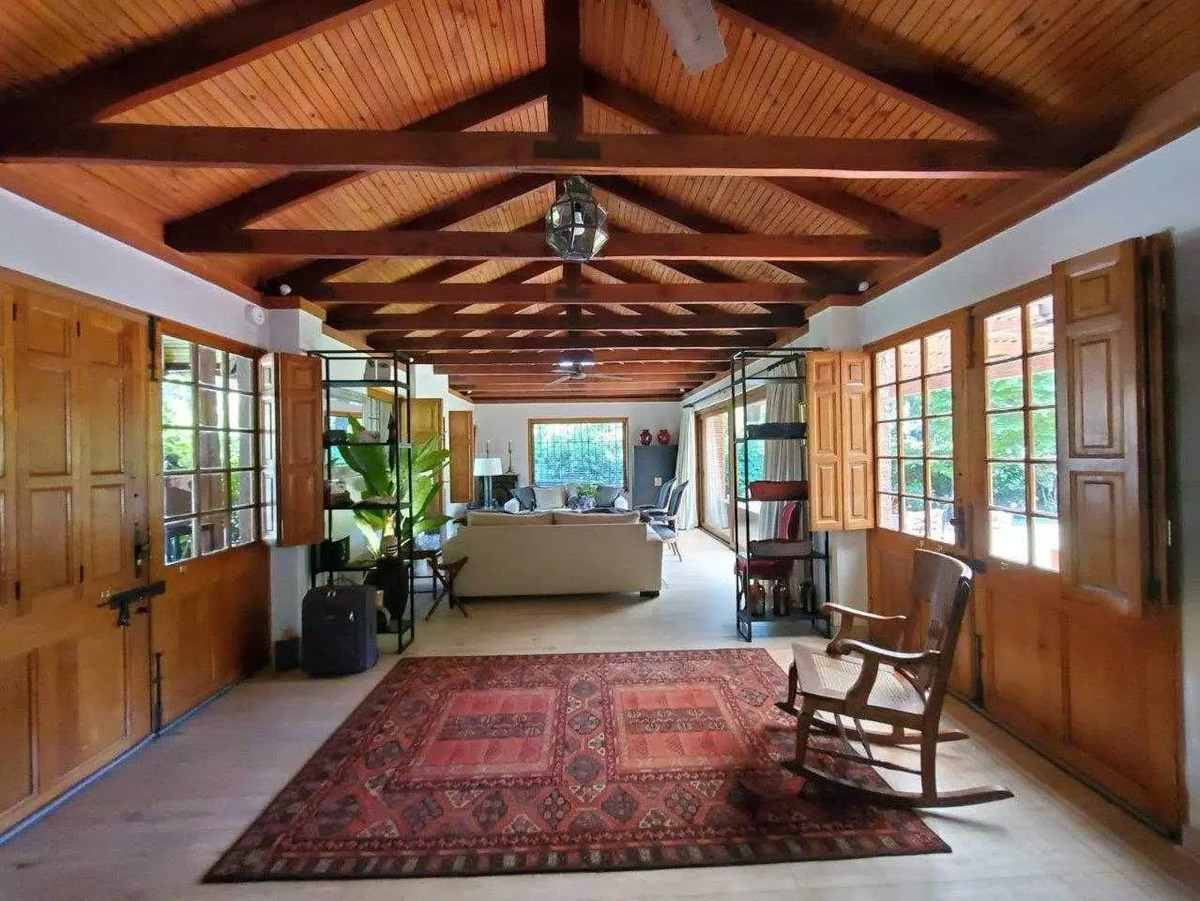 Venta Casa NOSP 5D en suite Walk-in cl&oacute;set 4B 6E 1B El Huinganal - Lo Barnechea