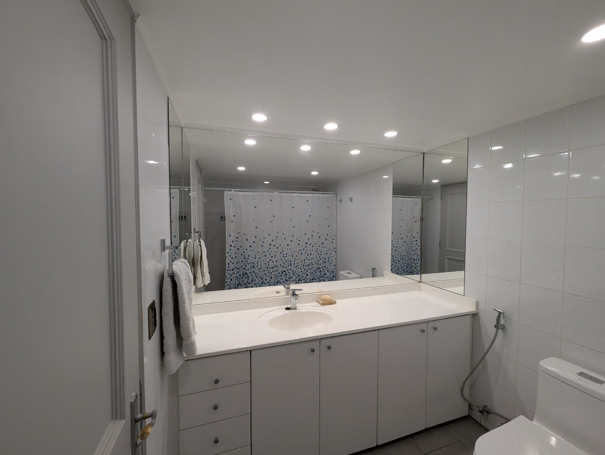 Venta Departamento N 4D en suite Walk-in cl&oacute;set 4B 1E 1B Tabancura - Vitacura