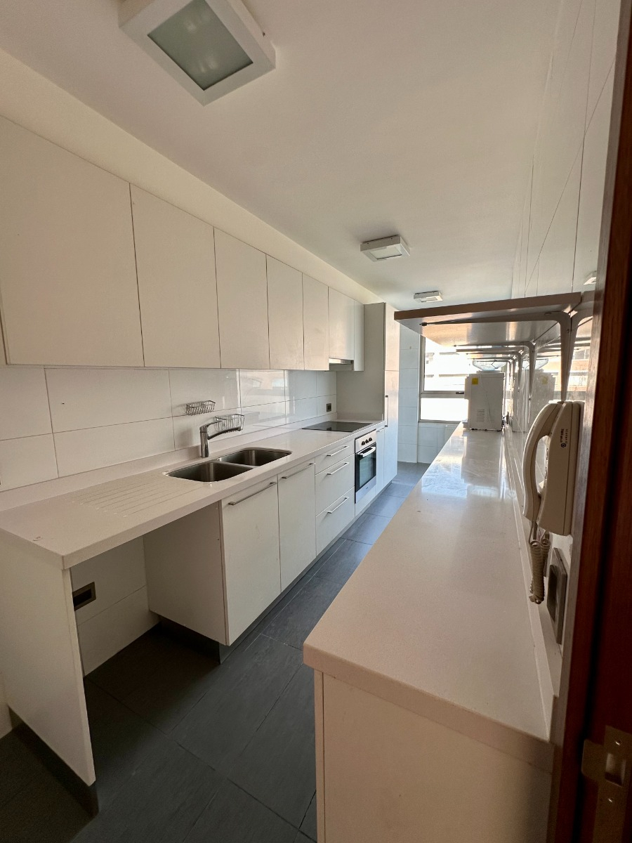 Arriendo Departamento NO 2D Walk-in cl&oacute;set 2B 1E 1B Metro Manquehue - Apumanque - Las Condes