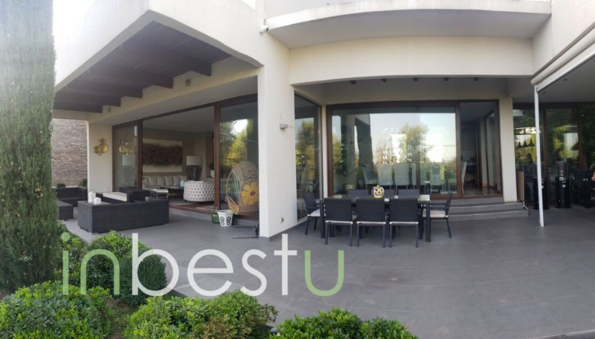 Venta Casa NP 7D en suite Walk-in cl&oacute;set 6B 8E 1B Santa Mar&iacute;a de Manquehue - Vitacura