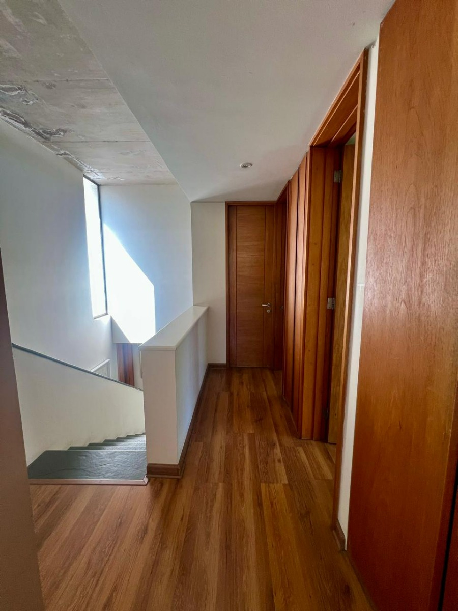 Venta Casa P 5D en suite Walk-in cl&oacute;set 5B 2E 1B Los Trapenses - Lo Barnechea