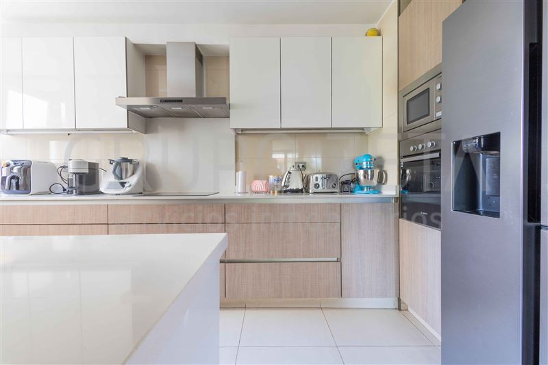 Venta Departamento Sur-Oriente 3D en suite Walk-in cl&oacute;set 3B 2E 1B P&iacute;o XI - Vitacura