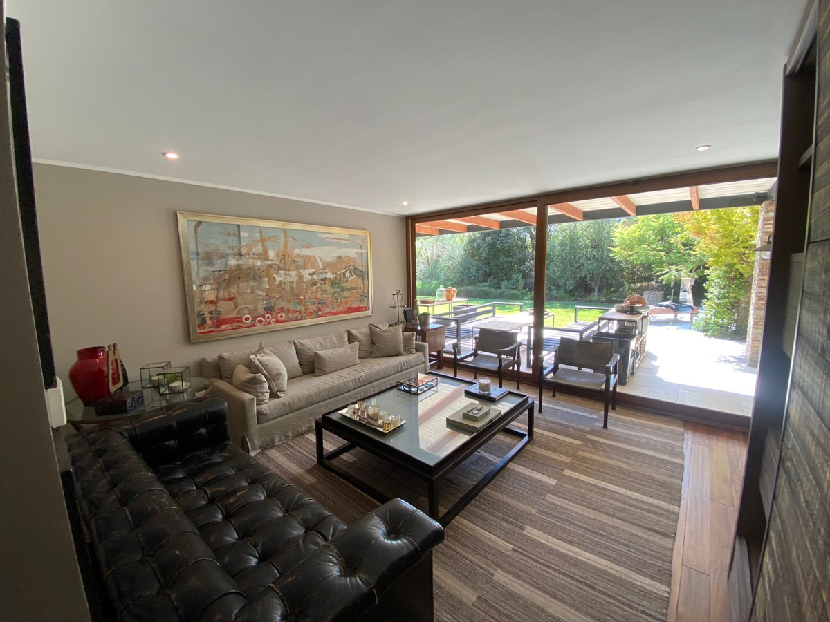 Venta Casa NO 6D en suite Walk-in cl&oacute;set 4B 4E 1B Chicureo - Colina