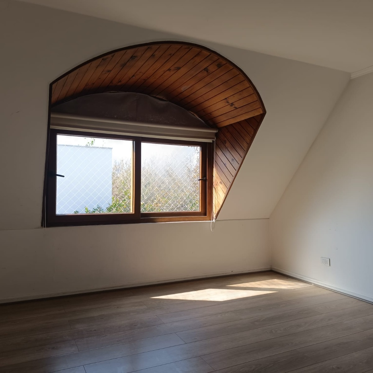 Arriendo Casa 5D 4B 1E Carlos Ossand&oacute;n - La Reina
