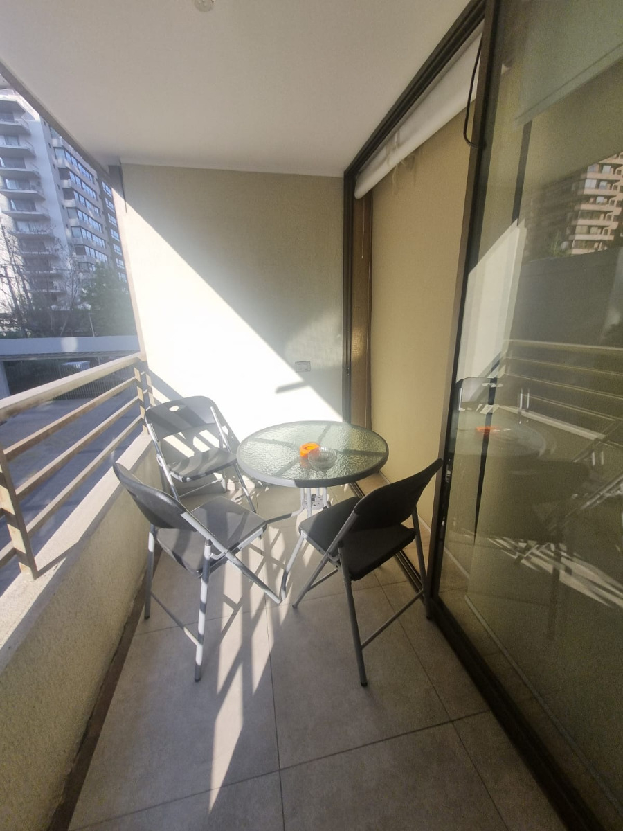 Arriendo Departamento NO 1D en suite 1B 1E 1B Metro Escuela Militar - Las Condes