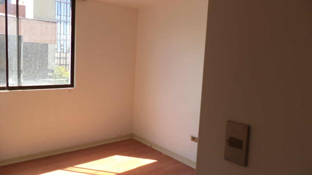 Venta Departamento NO 3D en suite 3B 1E 1B In&eacute;s de Su&aacute;rez - Providencia