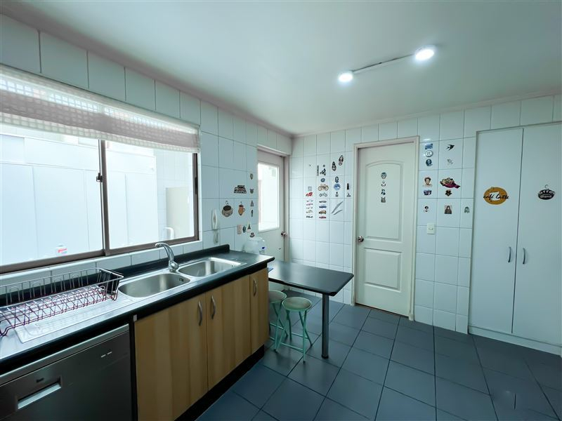 Venta Casa Sur 3D en suite Walk-in cl&oacute;set 3B 2E 1B La Dehesa - Lo Barnechea